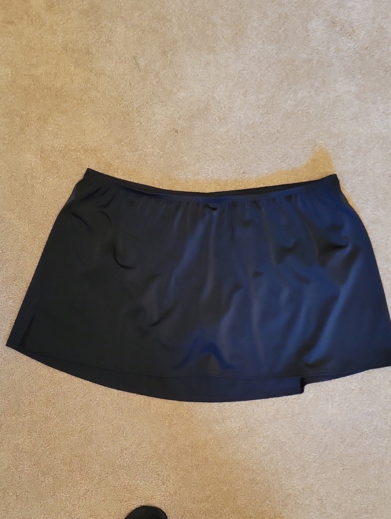 Cacique Other - Women's Swim Skirt - Size 28 Cacique Black w/pocket.